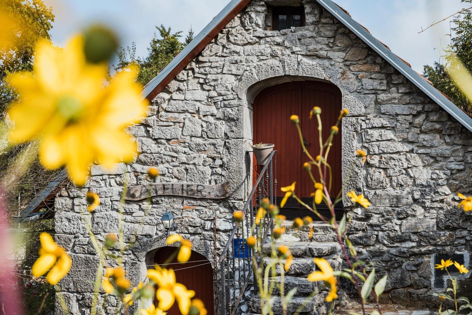 Вилла Country House Atelier Zvoneca Экстерьер фото